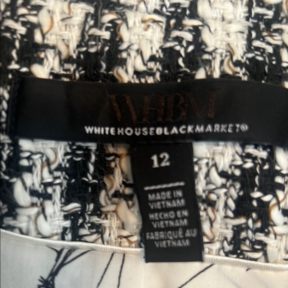 Stylish Black and White Tweed Jacket - Picture 2 of 5